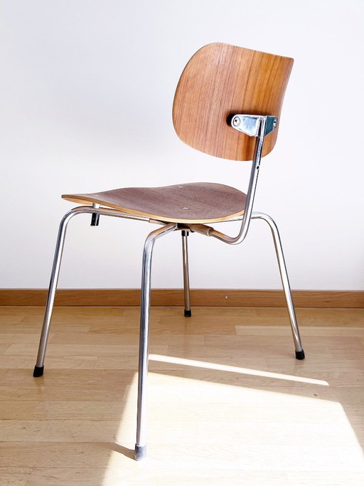 Set van 4 originele Egon Eiermann SE68 stoelen van Wilde + Spieth – Vintage stapelbare eetkamerstoelen, Duits design uit het