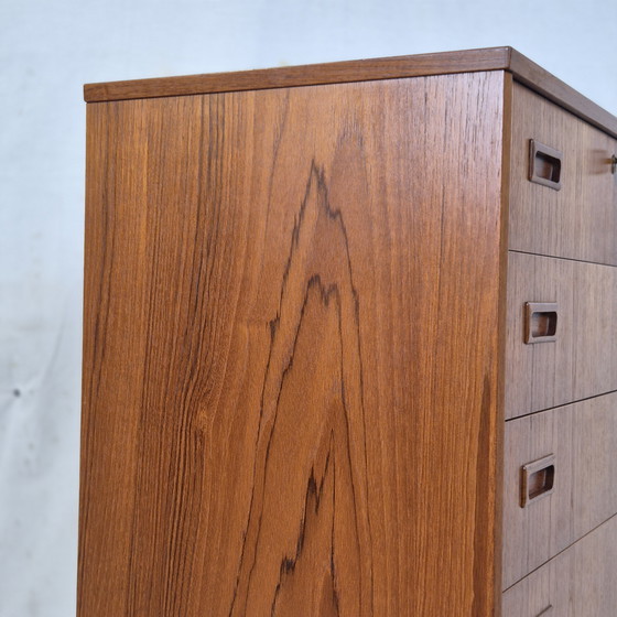 Image 1 of Vintage Deense ladekast, commode jaren 60 teak 6 laden