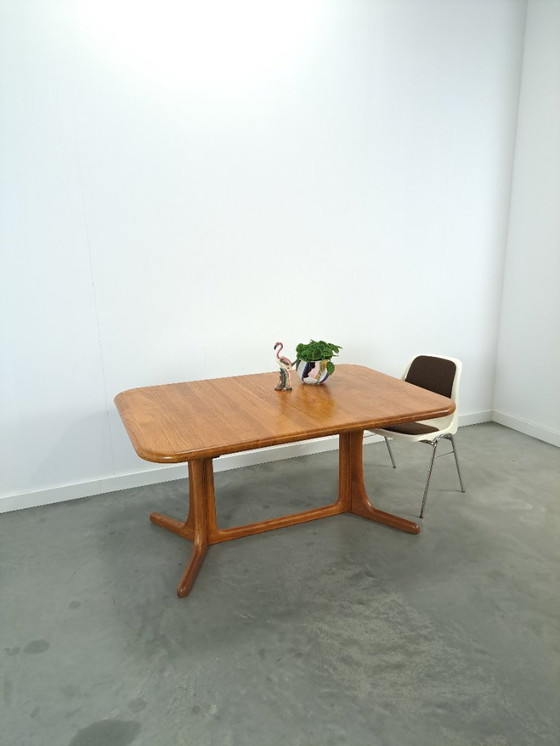 Image 1 of XL Table de salle à manger danoise en teck extensible