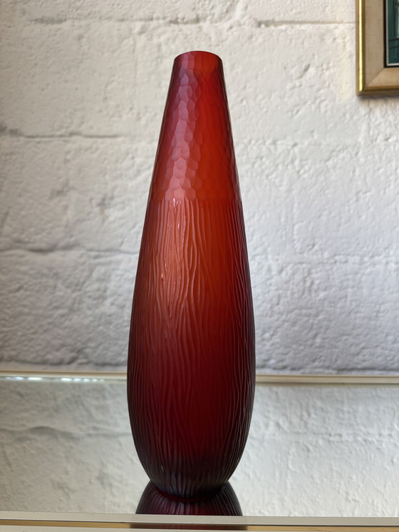 Image 1 of Vaso in vetro rosso in stile Art Déco