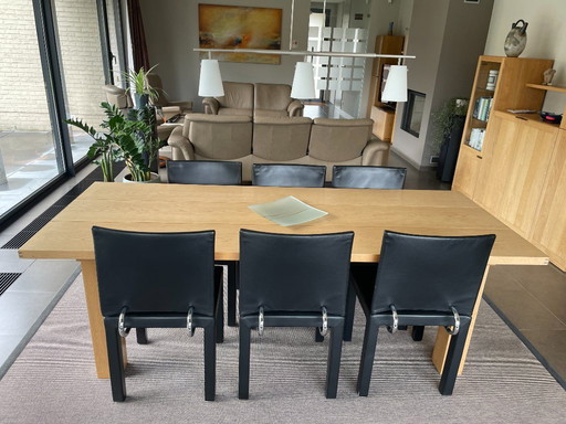 Table de salle à manger en chêne massif « La Basilique »