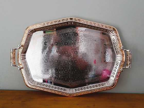 Image 1 of Antieke zilveren en gouden metalen serveerschaal