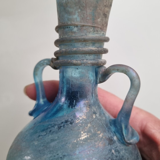 Jarrón Murano Scavo azul celeste con brillo nacarado, ¡una pieza llamativa de mediados de siglo! (photo 13 of 15)
