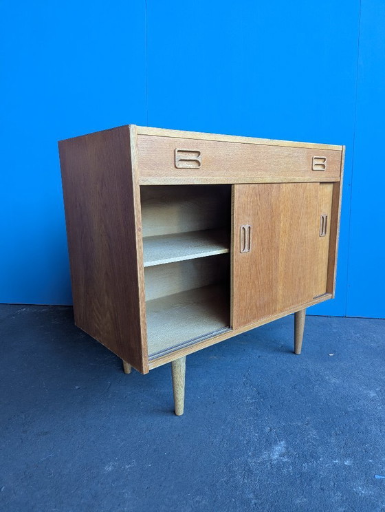 Image 1 of Vintage Deense ladenkast met schuifdeuren