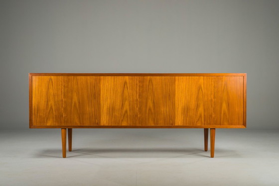 Image 1 of Buffet en teck attribué à Svend Aage Larsen pour Faarup Furniture Factory, Danemark, années 1960