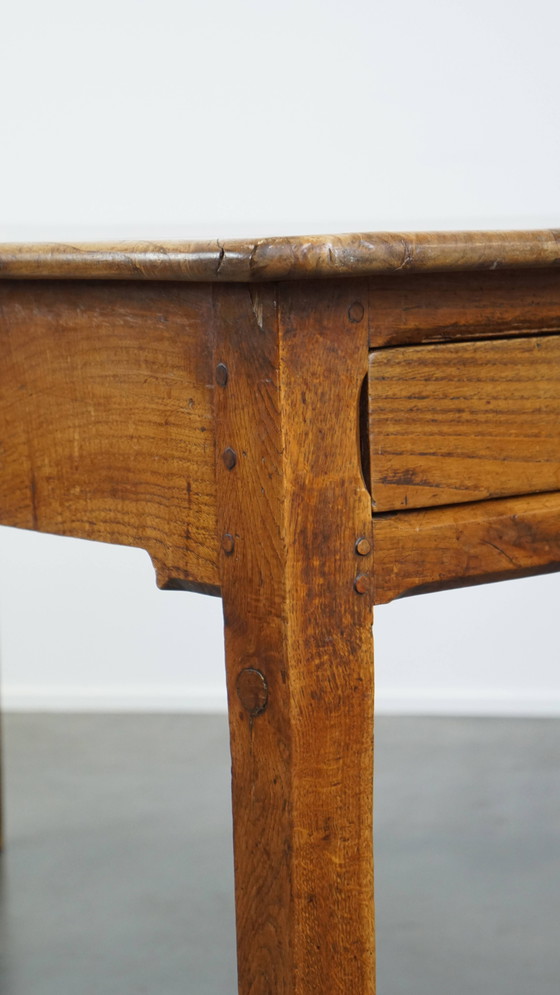 Image 1 of Table à manger/travail à un tiroir de la fin du XVIIIe siècle