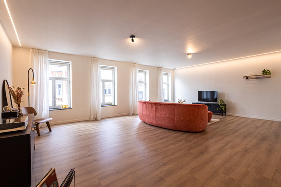 Image 1 of Design-Sitz