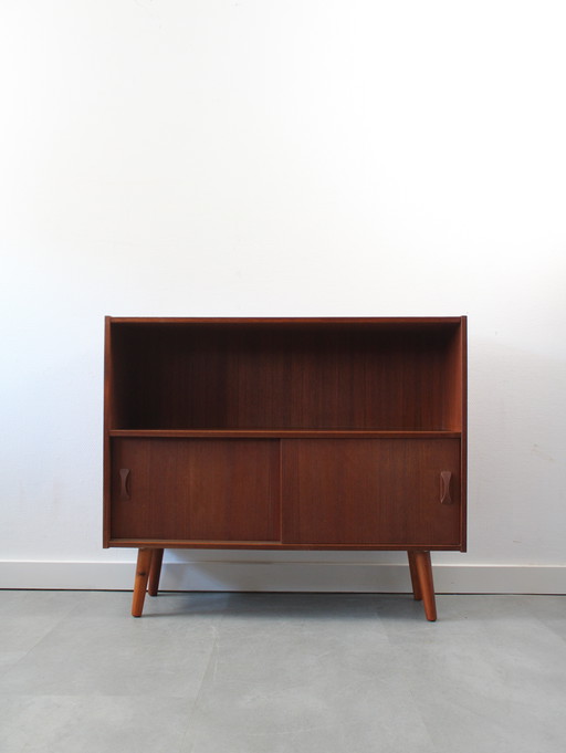 Vintage Danish bookcase in teak
