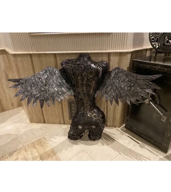 Image 1 of Decoratieve metalen sculptuur - Gevleugeld silhouet