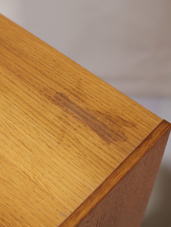 Image 1 of Bibliothèque à portes en chêne vintage danois