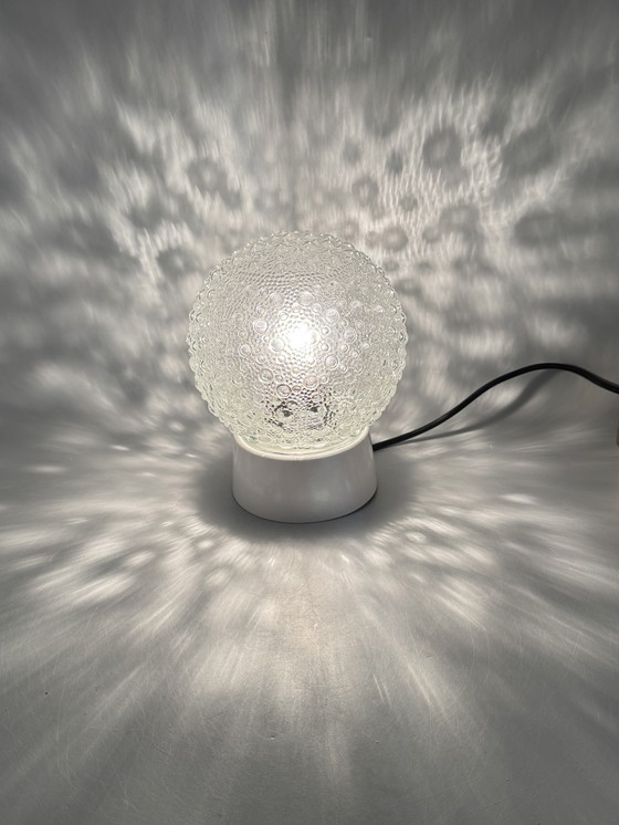 Image 1 of Tafellamp met bubbelglas bol