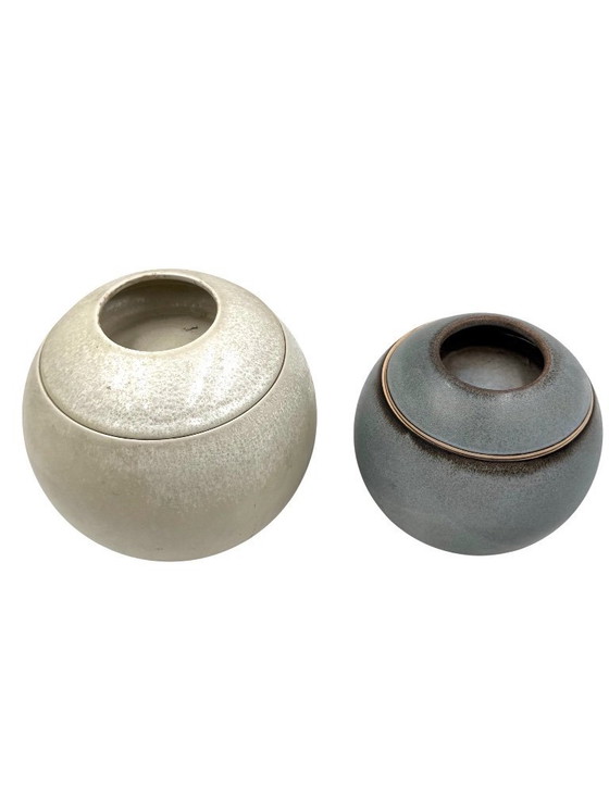 Image 1 of Set van 2 bolvormige aardewerken vazen ​​in mid-century modern stijl, Franco Bucci Italië ca. 1970