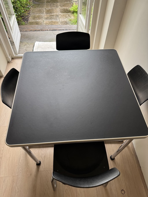 Tavolo Gispen 90x90