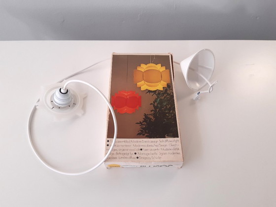 Image 1 of Hoyrup Jasmine bouwpakket, Vintage kunststof gevouwen lamellen hanglamp door Lars Eiler Schiøler, Deens design, mcm pvc lamellen
