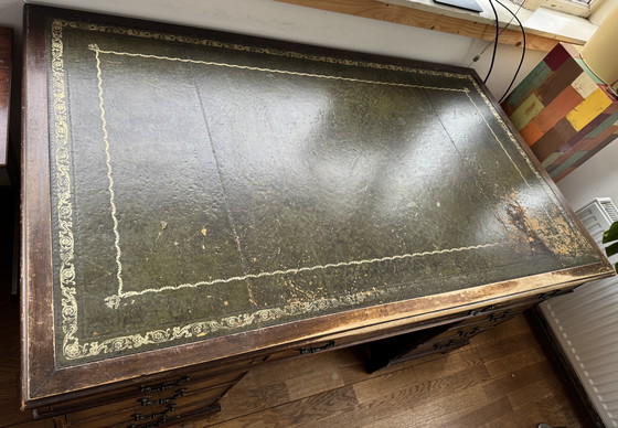 Image 1 of Escritorio antiguo