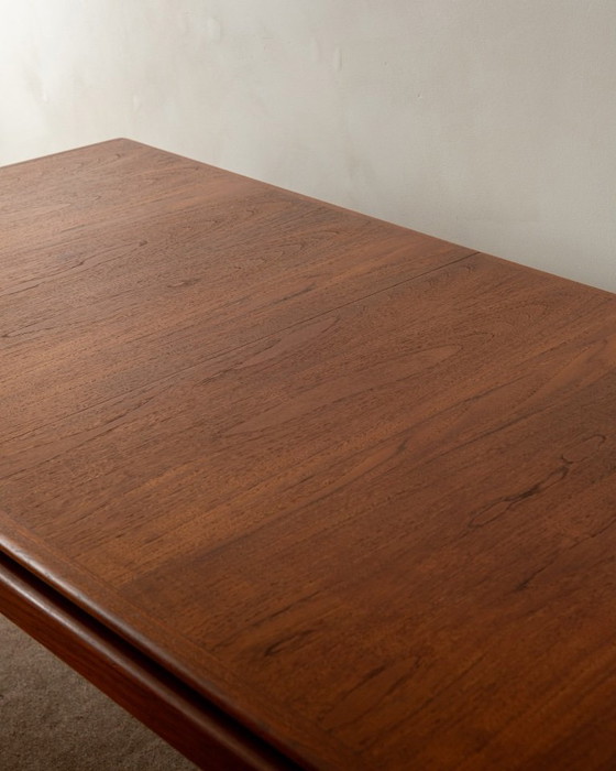 Danish Modern Teak Extendable Dining Table Attributed to Sven Ellekaer, Denmark, 1960s – Wood (photo 9 of 18)