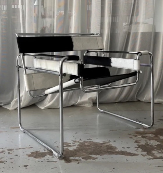 Image 1 of "Wassily" fauteuil van Marcel Breuer voor Knoll International