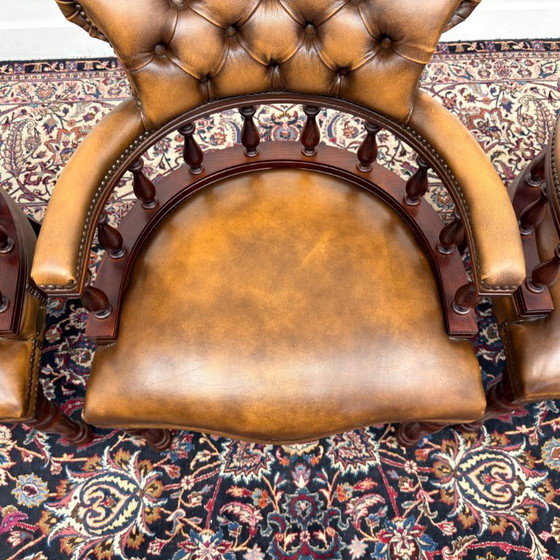 Set Klassische Englische Springvale Chesterfield Stühle – Sessel, Leather, Wood (photo 7 of 15)