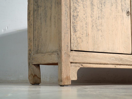 Antique low sideboard in elm with two doors – China, circa 1950 – Sideboard cabinet (photo 17 of 40)