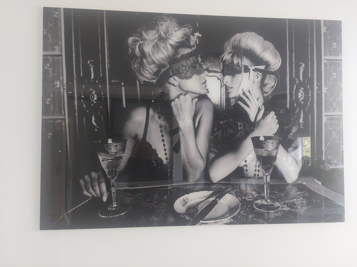 Moderne Fotokunst" 2 Frauen "schwarz-weiß hinter Plexiglas