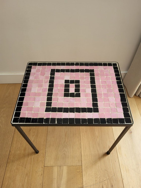 Image 1 of Tavolo vintage per piante con piano in mosaico di piastrelle rosa e nere, anni '60