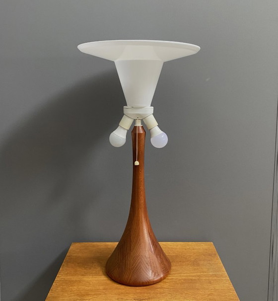 Image 1 of Teakhouten tafellamp van Domus, model 7442, jaren 70.