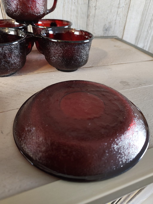 6 tasses et soucoupes vintage Arcopal Arcoroc Siera rouges