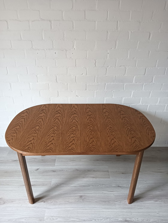 Image 1 of Mesa extensible, roble macizo