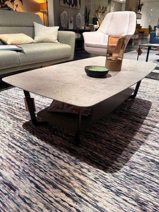 Evidence Juno coffee table