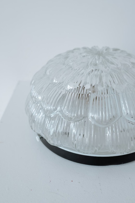 Image 1 of Lampada da soffitto vintage con fiore rotondo in vetro, anni '70