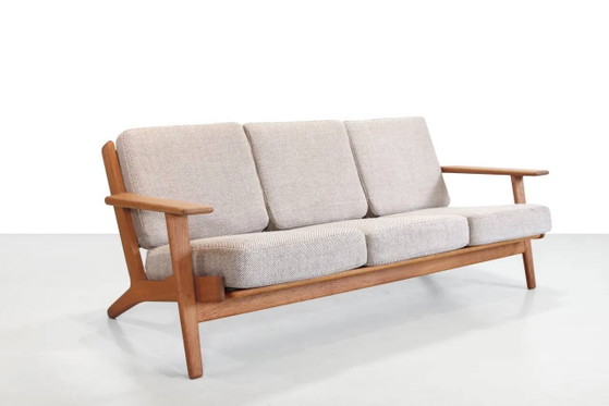 Oak Danish design sofa by Hans Wegner model GE290 for Getama – 3-5 seaters, Wool, Scandinavian (photo 6 of 8)