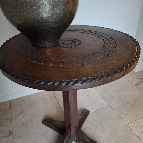 Image 1 of MESA ANTIGUA DE ROBLE TALLADO