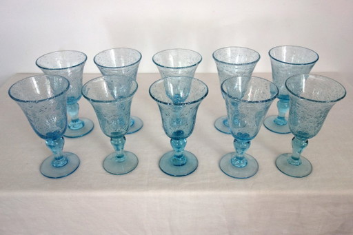 10 Stielgläser aus der BIOT-Glasmanufaktur, mundgeblasenes Glas – glazen karaffen