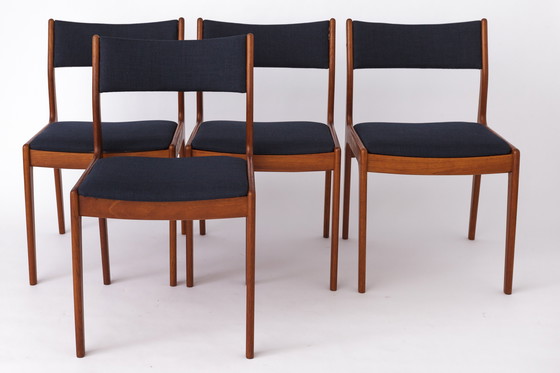 Image 1 of Ensemble de 4 chaises en teck danoises d'époque | Johannes Andersen | Idum Møbelfabrik | 1960s