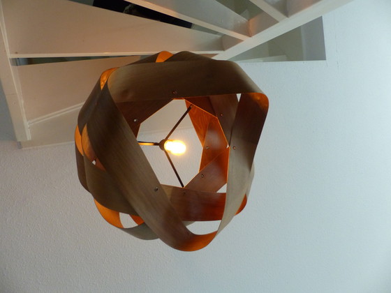 Image 1 of Pantalla colgante de teca de diseño escandinavo