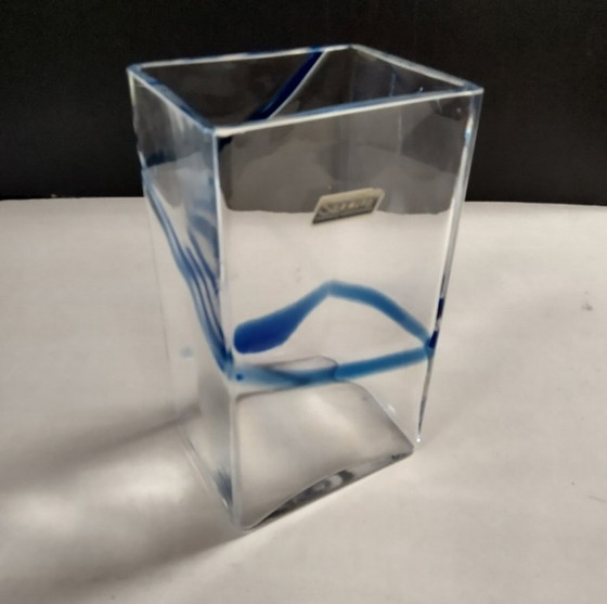 Image 1 of Vaso rettangolare in vetro Saphira con motivo blu