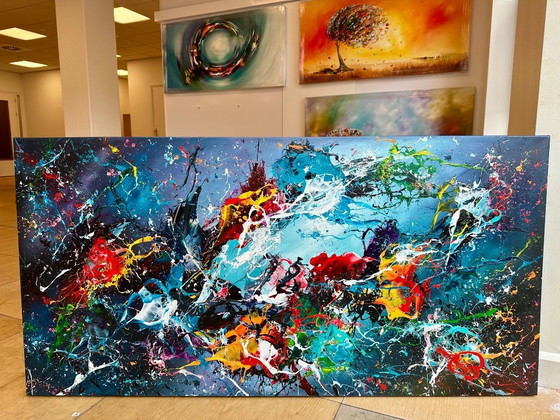 Image 1 of Universum