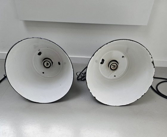 Image 1 of Set Hanglampen Fabriekslampen Tsjechië Jaren 50