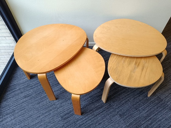 Image 1 of Vintage - Ikea - Deux ensembles de tables basses et tables d'appoint Svalsta - Style Alvar Aalto - Suède - 1999