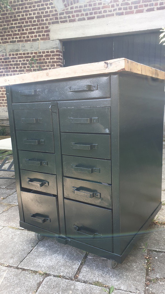 Image 1 of Cassettiera industriale/isola da cucina/banco da lavoro