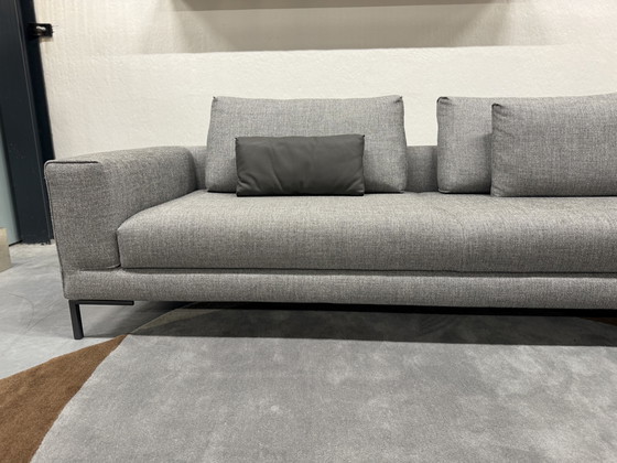 Image 1 of Divano angolare Aikon Lounge 24 in tessuto Mellow, disponibile in magazzino