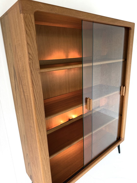 Image 1 of Vintage illuminated display case, Silkenborg Møbelfabrik '70