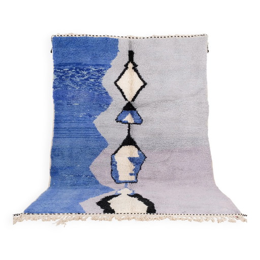 Handmade traditional carpet 250cm x 150cm Moroccan