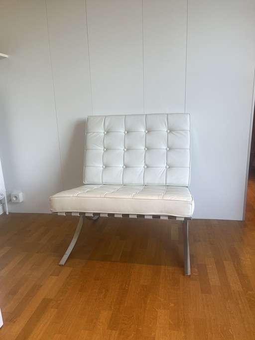 Barcelona chair wit (prachtige replica)