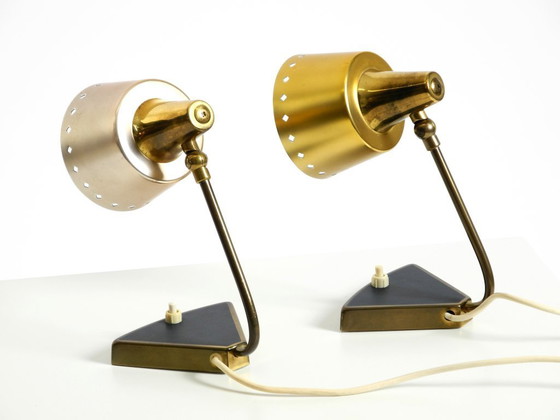 Image 1 of Twee prachtige zeldzame Mid Century Modern messing tafellampen