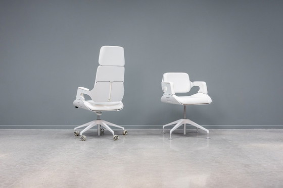 Image 1 of Voorzitter van de Interstuhl Silver-vergadering