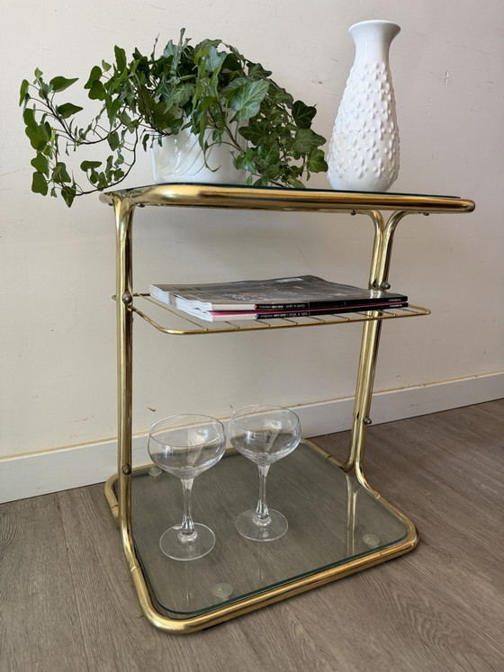 Image 1 of Hollywood Regency bijzettafeltje messing en glad