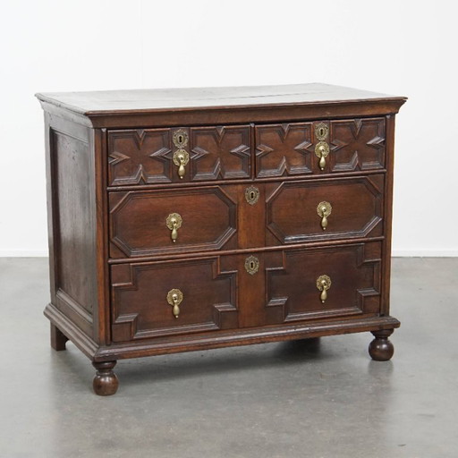Commode anglaise ancienne du XVIIIe siècle