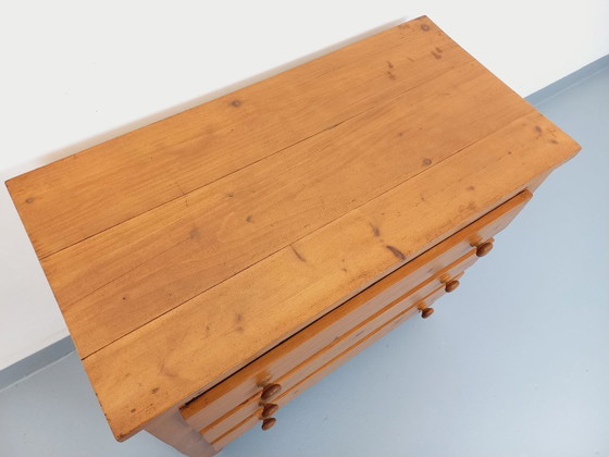 Image 1 of Vintage pine chest of drawers from the 70s/80s