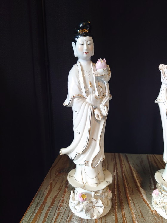 Image 1 of Vintage porcelain statues Guanyin (mirrored)